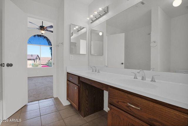 6801 W KINGS Avenue, Peoria, AZ 85382