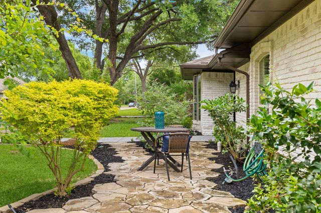 6008 Gentle Knoll Lane, Dallas, TX 75248