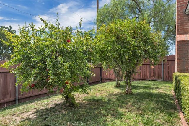 400 University Avenue, Burbank, CA 91504