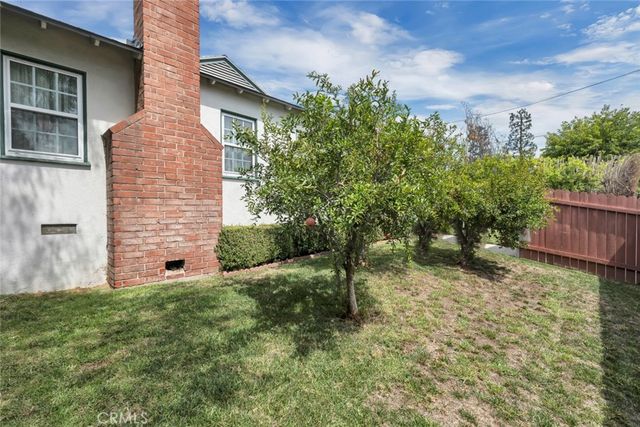 400 University Avenue, Burbank, CA 91504