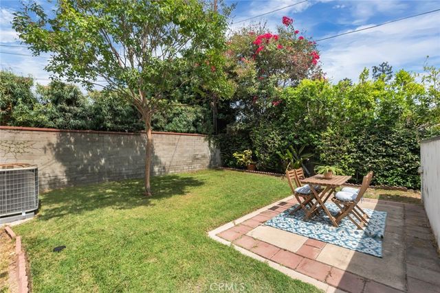 400 University Avenue, Burbank, CA 91504
