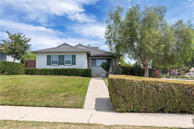 400 University Avenue, Burbank, CA 91504
