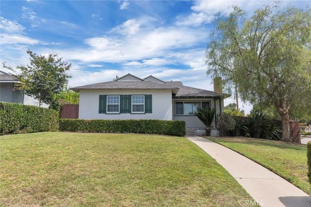 400 University Avenue, Burbank, CA 91504