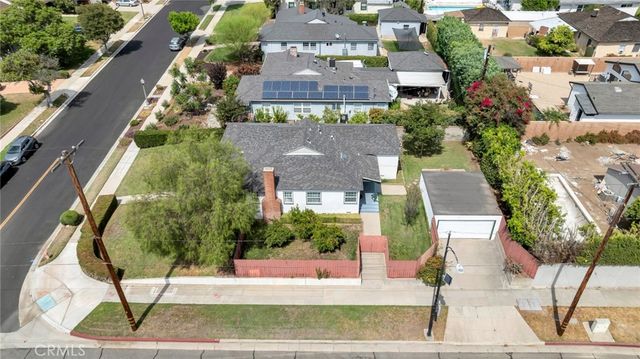 400 University Avenue, Burbank, CA 91504