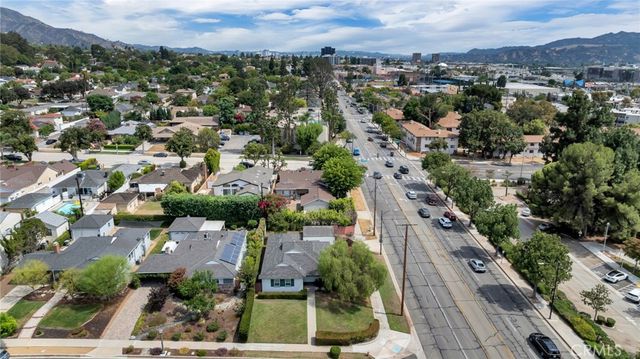 400 University Avenue, Burbank, CA 91504