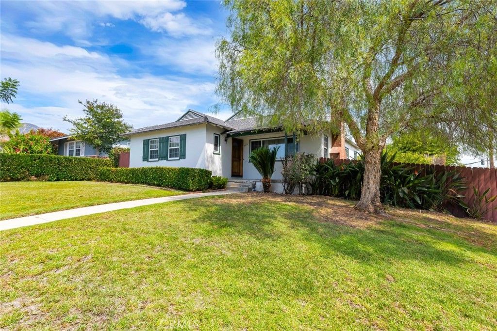 400 University Avenue, Burbank, CA 91504