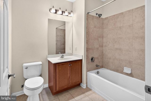 1137 HALIFAX PL, Trenton, NJ 08619