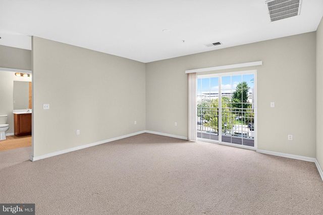 1137 HALIFAX PL, Trenton, NJ 08619