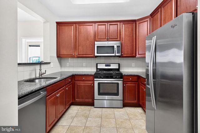 1137 HALIFAX PL, Trenton, NJ 08619