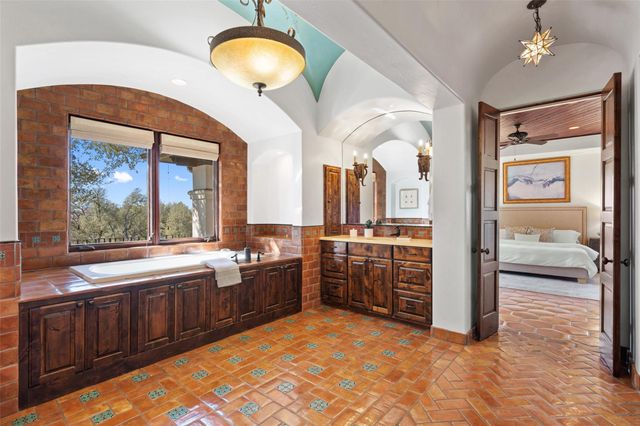 18033 Glenville CV, Austin, TX 78738