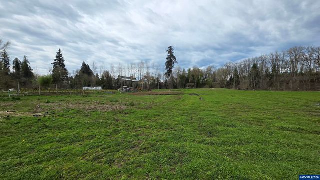 21757 99E Hwy NE, Aurora, OR 97002