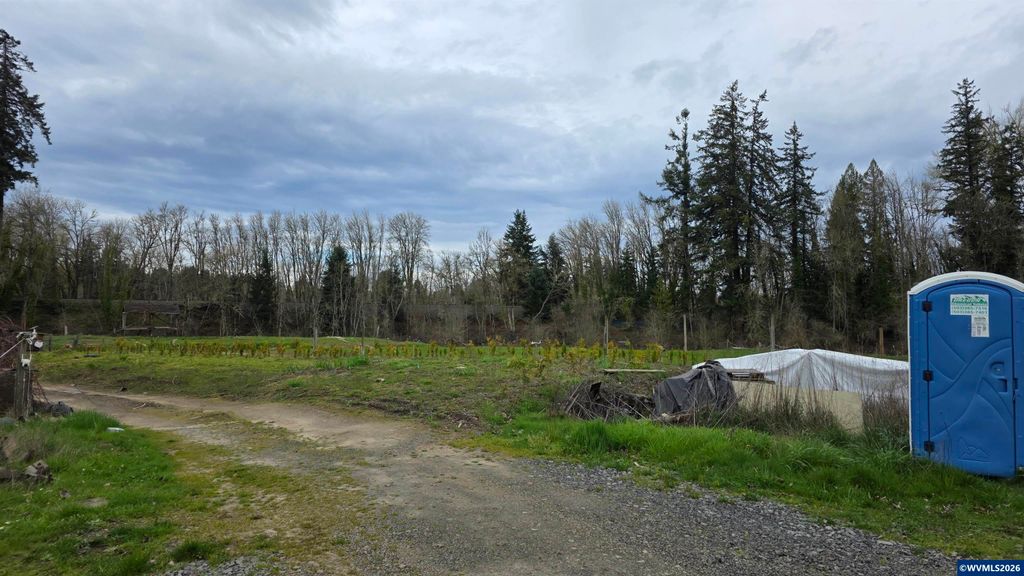 21757 99E Hwy NE, Aurora, OR 97002