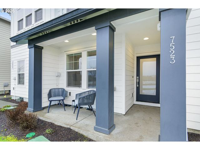 7523 Se KINNAMAN St, Hillsboro, OR 97123