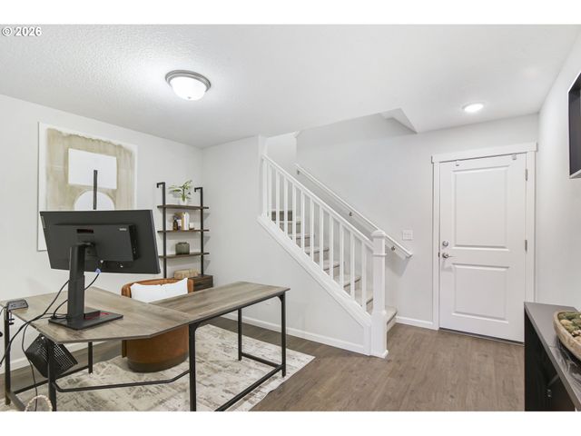 7523 Se KINNAMAN St, Hillsboro, OR 97123