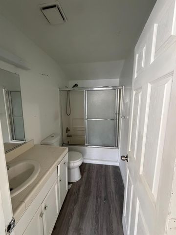 6677 El Capitan Cir, Stockton, CA 95210