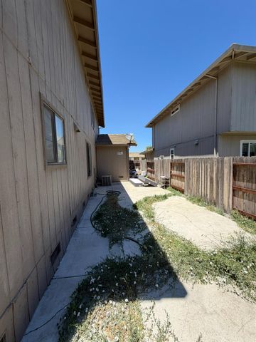 6677 El Capitan Cir, Stockton, CA 95210