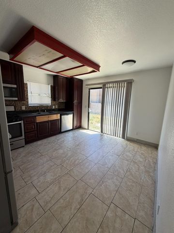 6677 El Capitan Cir, Stockton, CA 95210