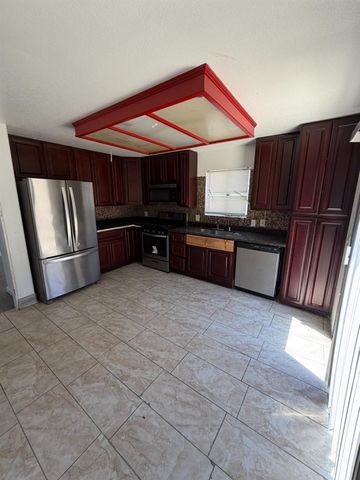6677 El Capitan Cir, Stockton, CA 95210