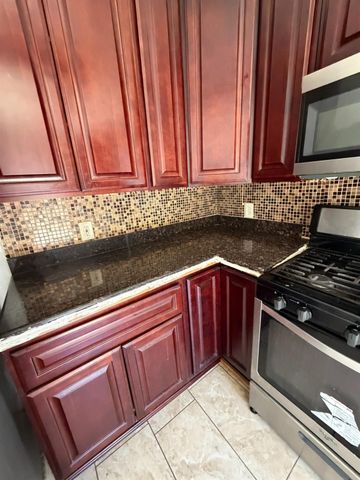 6677 El Capitan Cir, Stockton, CA 95210