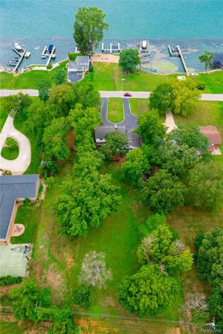 22271 West River Road, Grosse Ile Township, MI 48138