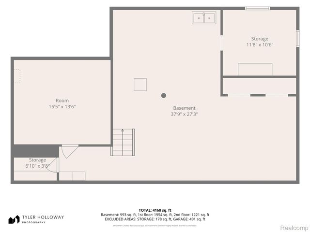 22271 West River Road, Grosse Ile Township, MI 48138