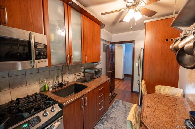 120-10 85th Avenue 5H, Kew Gardens, NY 11415