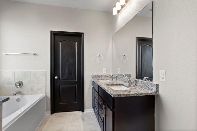 996 Camellia Hills Lane, La Marque, TX 77568