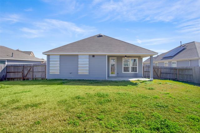 996 Camellia Hills Lane, La Marque, TX 77568