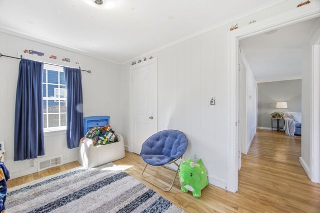 77 Clapp St, Abington, MA 02351