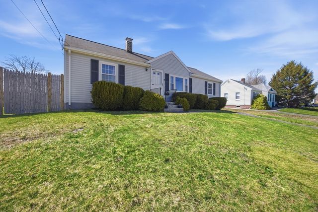 77 Clapp St, Abington, MA 02351