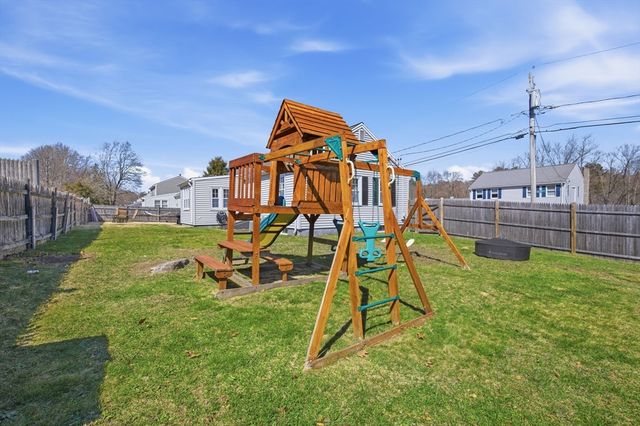 77 Clapp St, Abington, MA 02351