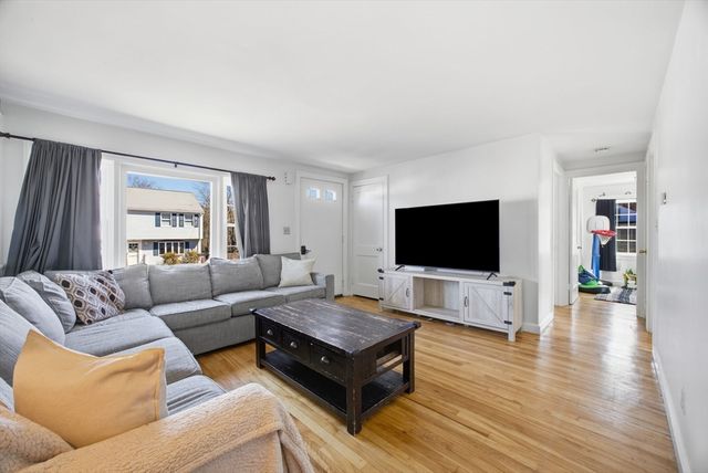 77 Clapp St, Abington, MA 02351