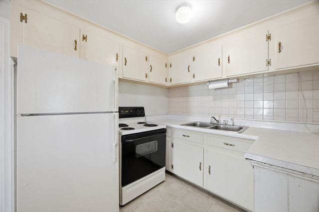 77 Clapp St, Abington, MA 02351