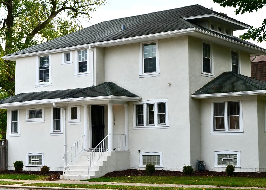 619 N 4th Avenue, Maywood, IL 60153