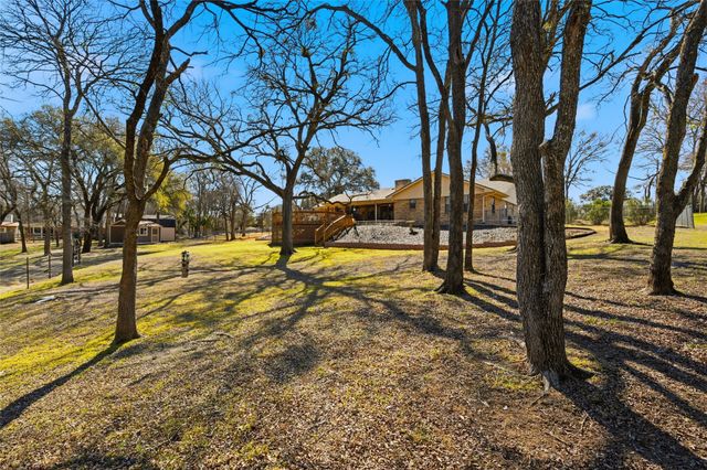 1709 Mclennan Crossing Road, Woodway, TX 76712