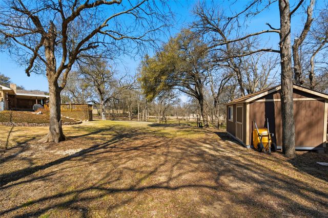 1709 Mclennan Crossing Road, Woodway, TX 76712