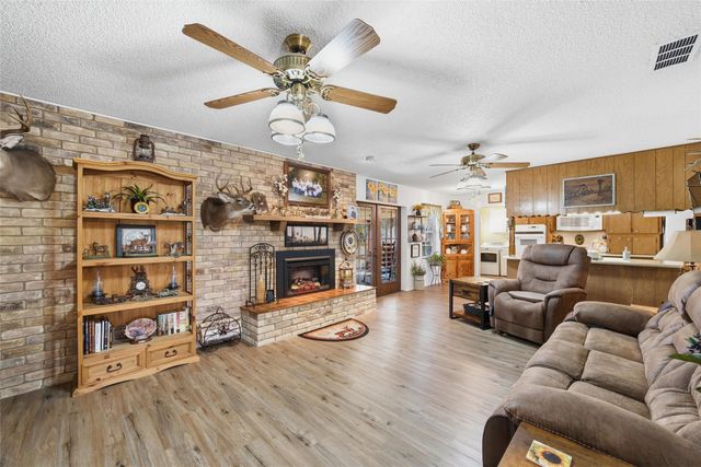 1709 Mclennan Crossing Road, Woodway, TX 76712