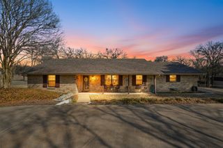 1709 Mclennan Crossing Road, Woodway, TX 76712