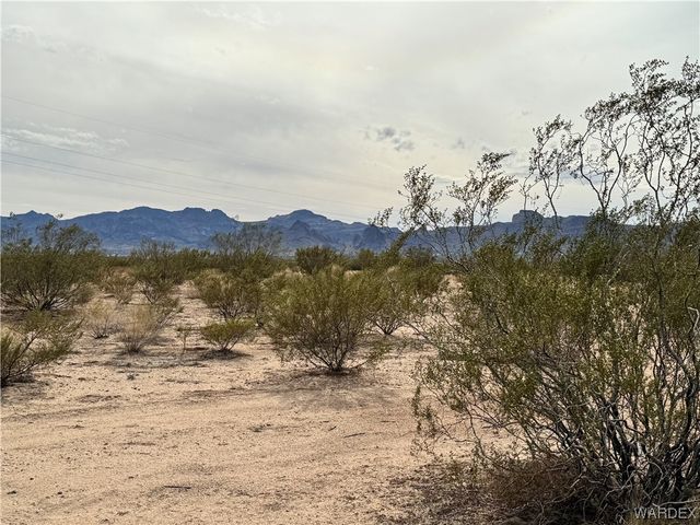 11.97 AC Mormon Flat Road, Golden Valley, AZ 86413