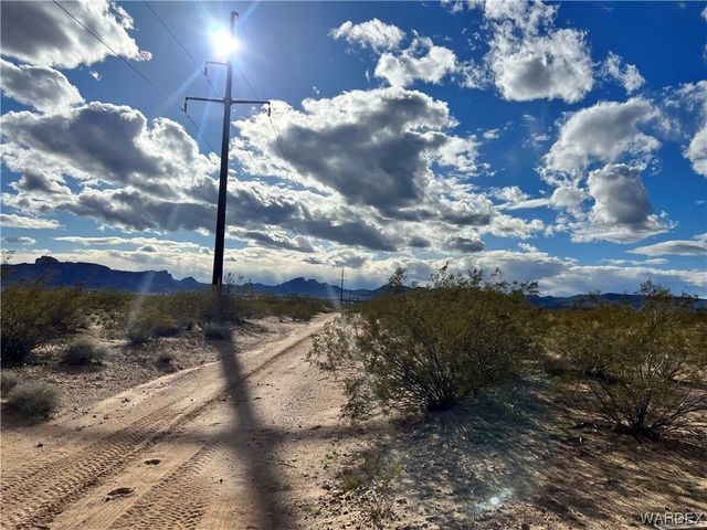 11.97 AC Mormon Flat Road, Golden Valley, AZ 86413