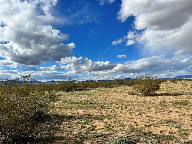 11.97 AC Mormon Flat Road, Golden Valley, AZ 86413