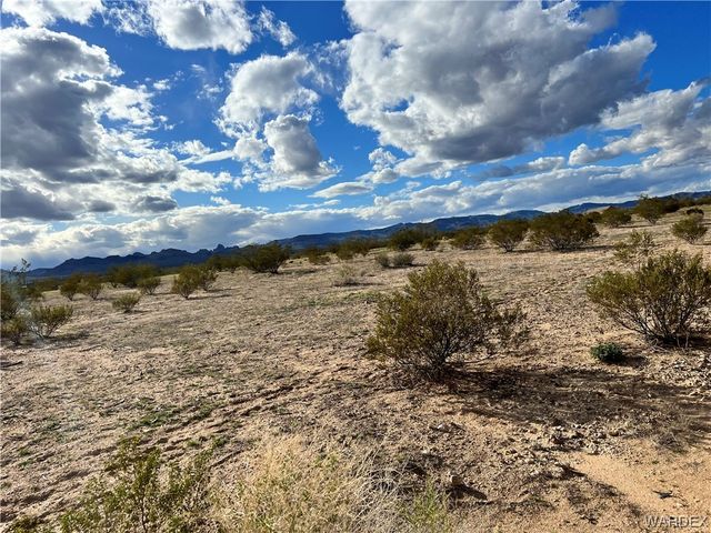 11.97 AC Mormon Flat Road, Golden Valley, AZ 86413