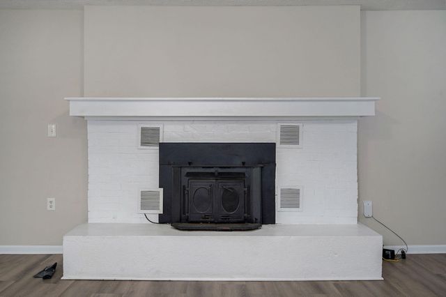 2313 E Atlantic Street, Springfield, MO 65803