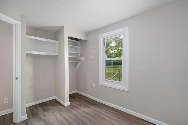 2313 E Atlantic Street, Springfield, MO 65803