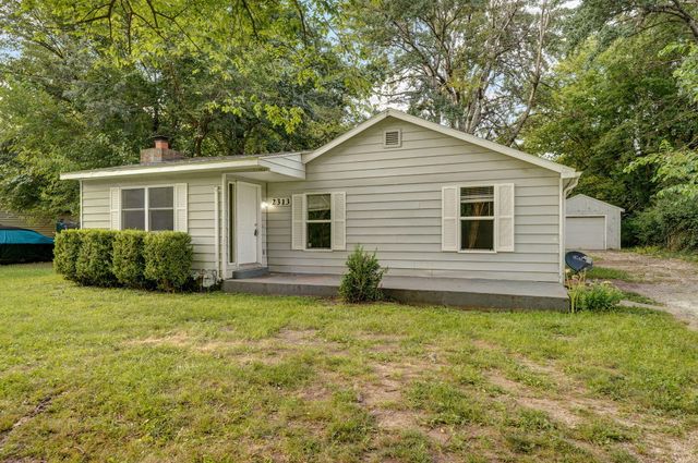 2313 E Atlantic Street, Springfield, MO 65803