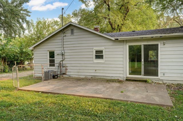 2313 E Atlantic Street, Springfield, MO 65803