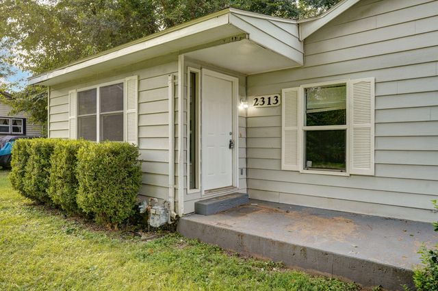 2313 E Atlantic Street, Springfield, MO 65803