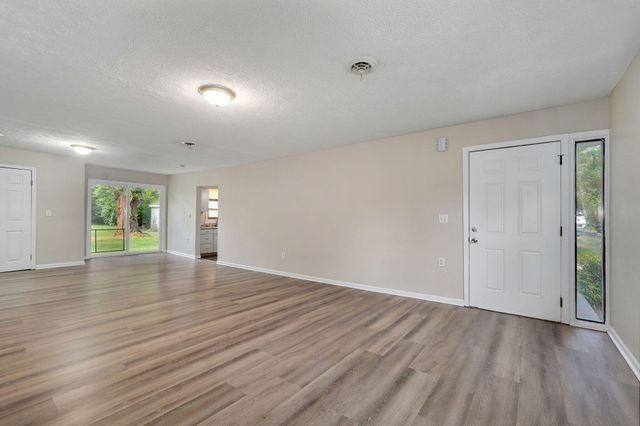 2313 E Atlantic Street, Springfield, MO 65803