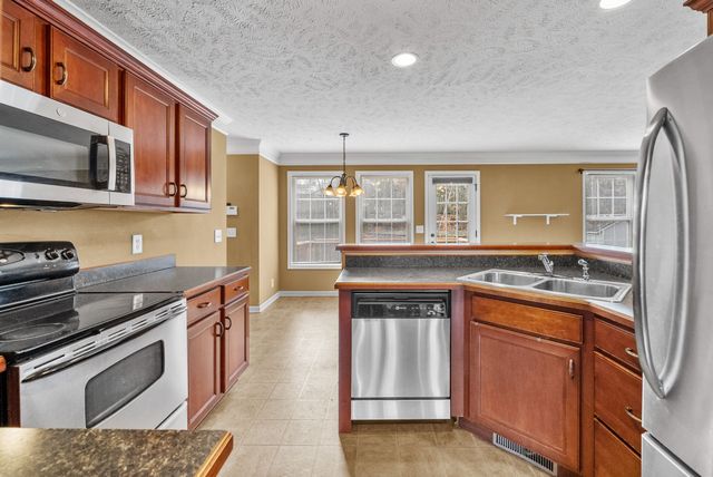 601 Winding Bluff Way, Clarksville, TN 37040