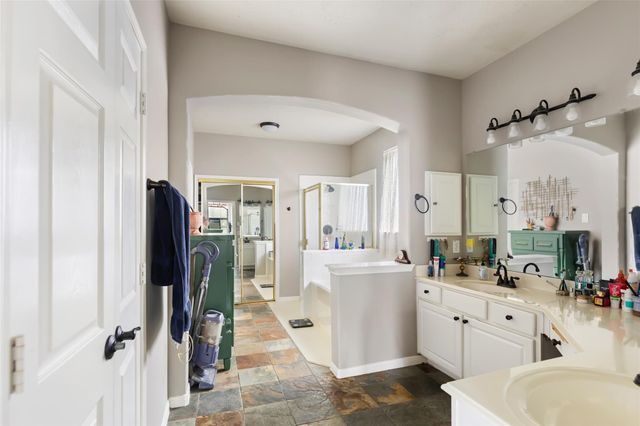 1831 Country Club Cove Drive, Baytown, TX 77521